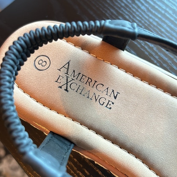 New black sandals size eight - Picture 6 of 6